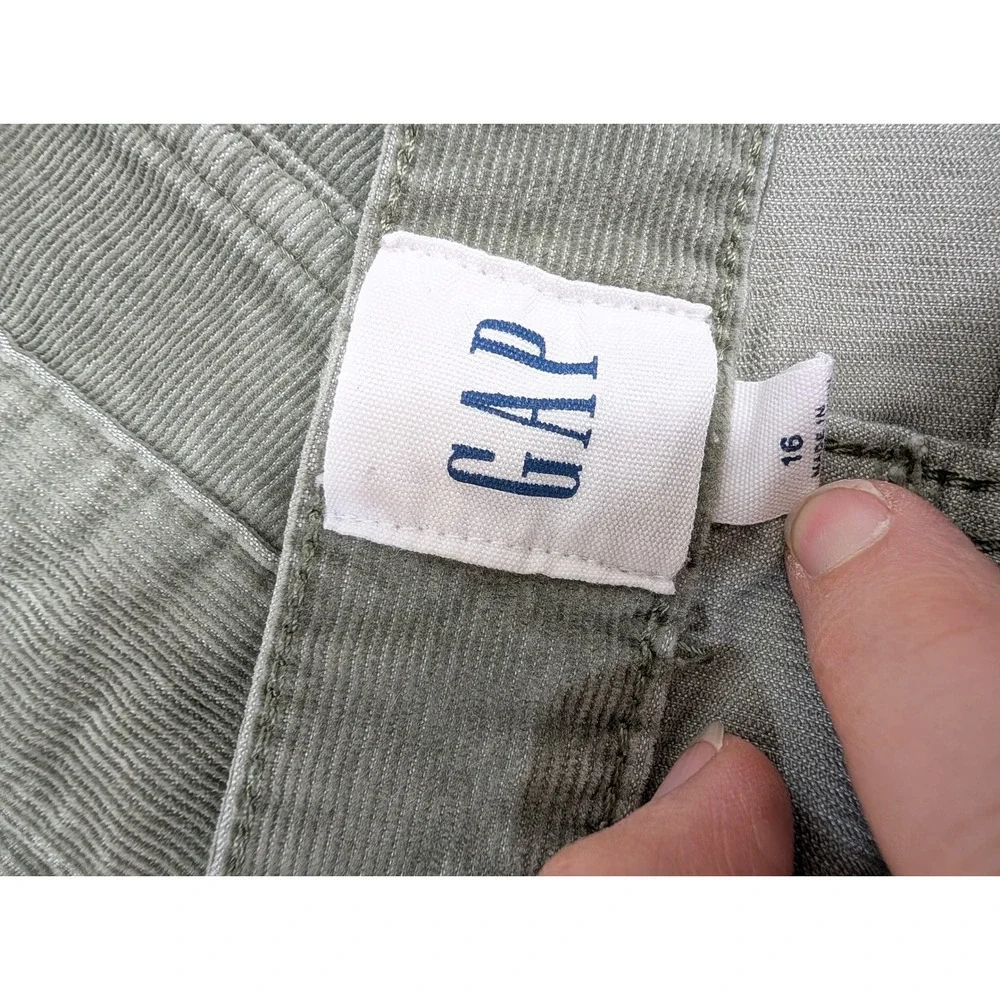 Gap Womens Olive Green Corduroy Cut Off Shorts Size 16 Raw Hem Mid Rise Stretch